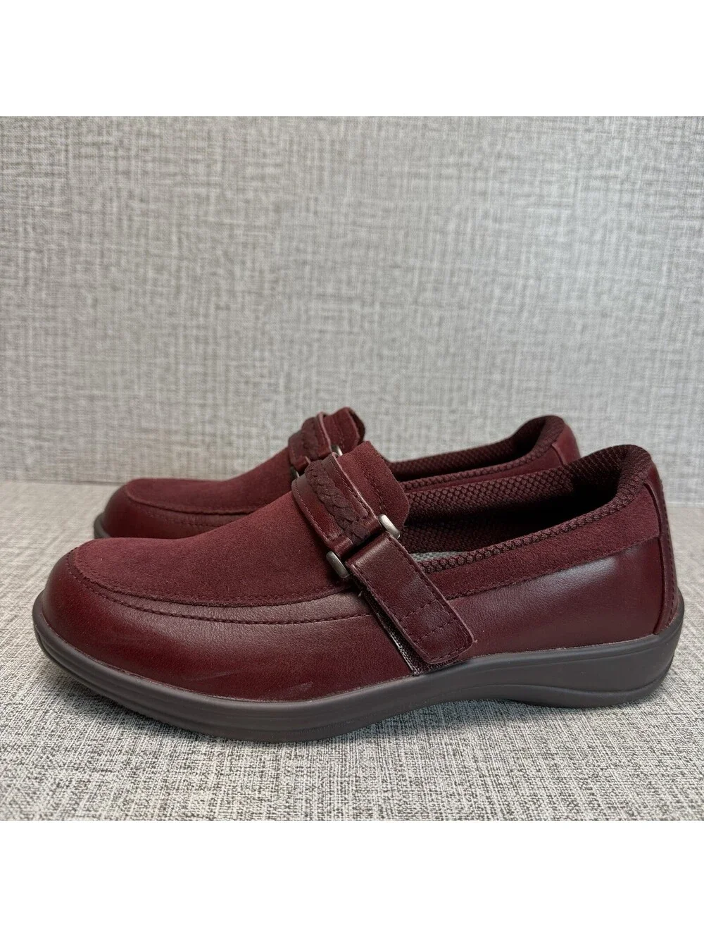 OrthoFeet Shoes Women’s Sz 8.5 D WIDE Chelsea Cherry Loafer Orthopedic